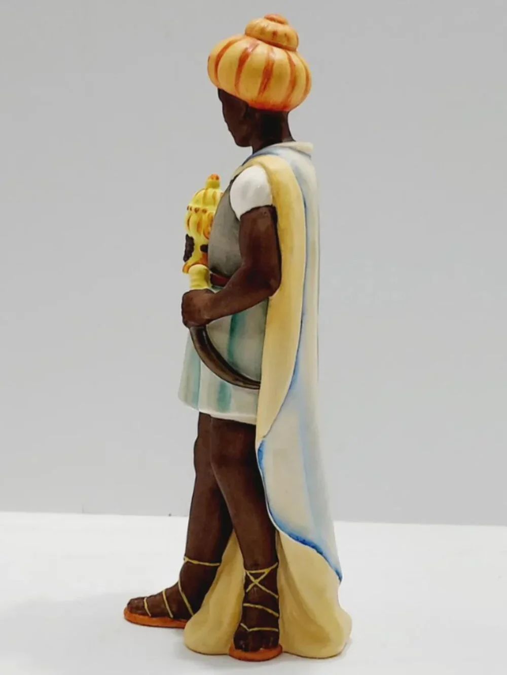 W. Goebel M.I. Hummel Vintage Moorish King Wise Man Figurine, 1951, 8